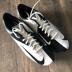 Nike football cleats, brand new, size 13